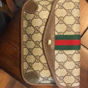 Authentic RARE VINTAGE Gucci pouch